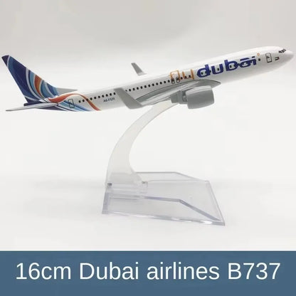 B737 Dubai Airline Alloy Aircraft Model 16cm Simulation Airliner Static Display with Stand
