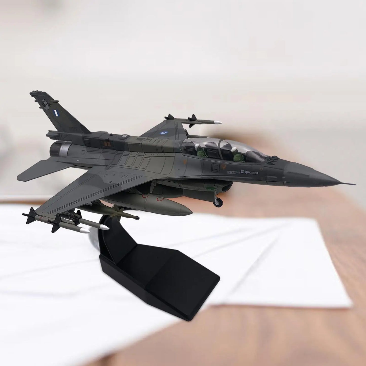 1:72 F16 Diecast Fighter Model, Retro Plane Model, Stimulated Airplane Collection Model with Display Base for Bedroom