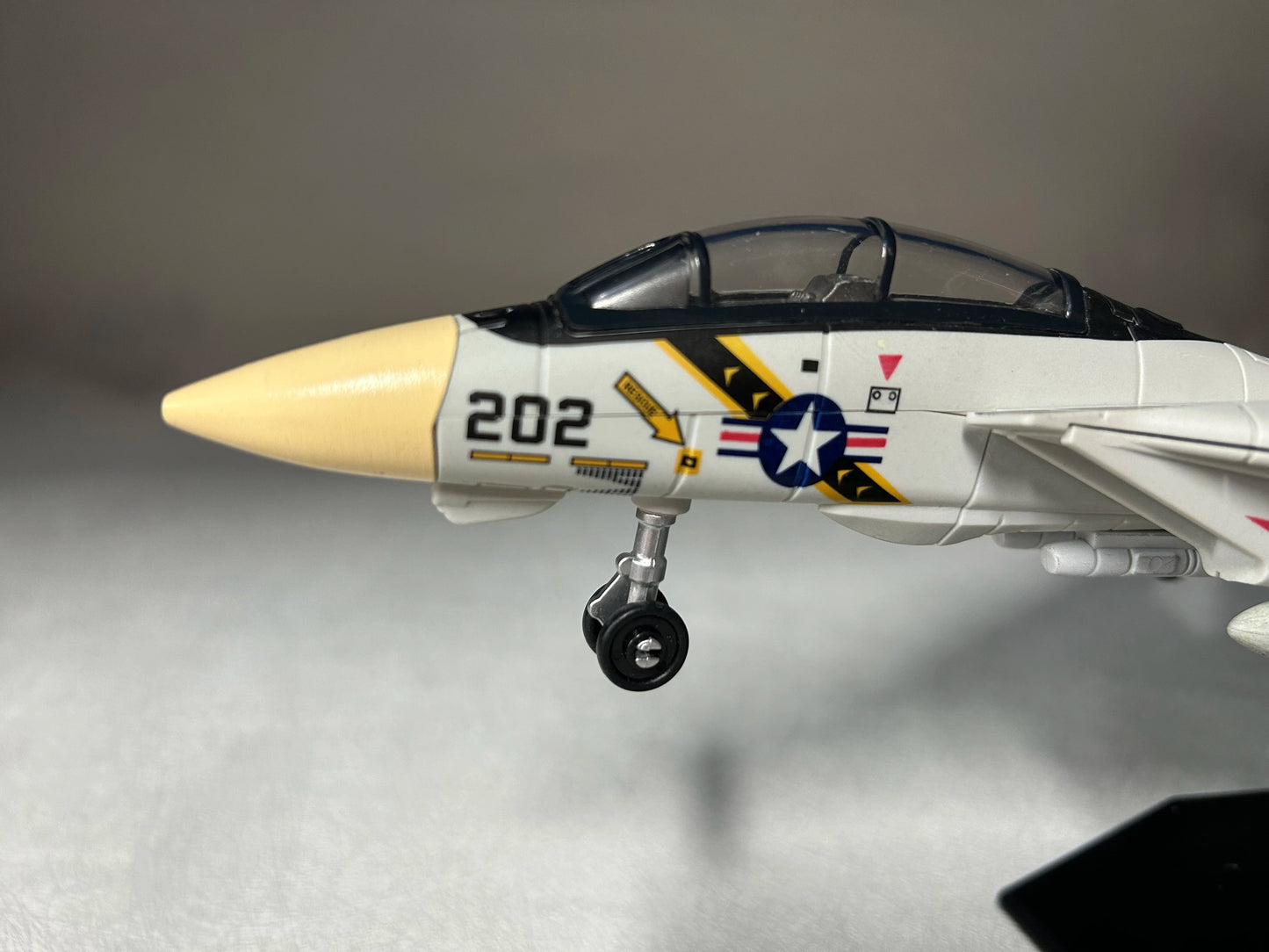 1:72 Scale Souvenir Toy Model F14A Fighter Simulation ABS Aircraft Finished Model Collection of Static Decoration Gift for adult
