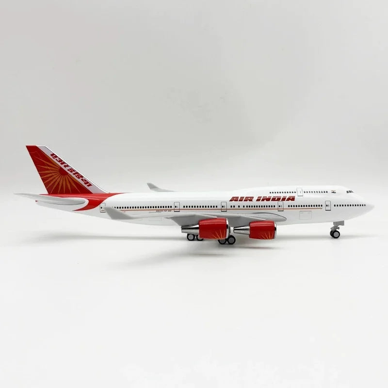 Display toy planes for kids 30cm India Airlines B747 Airplane Model Diecast Resin 1/250 Scale Planes Toy For Children
