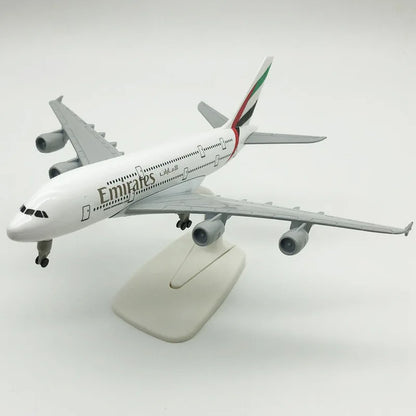 Airplane Airbus A380 20CM Alloy Aircraft Model Emirates Airbus A380 Resin Airplane Model Gift Toy plane For Children