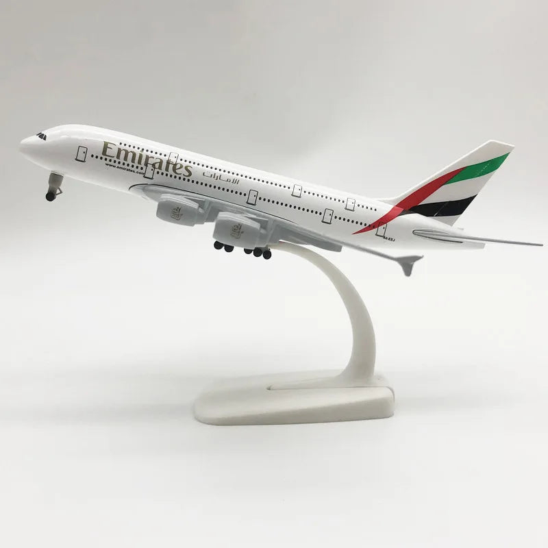 Airplane Airbus A380 20CM Alloy Aircraft Model Emirates Airbus A380 Resin Airplane Model Gift Toy plane For Children