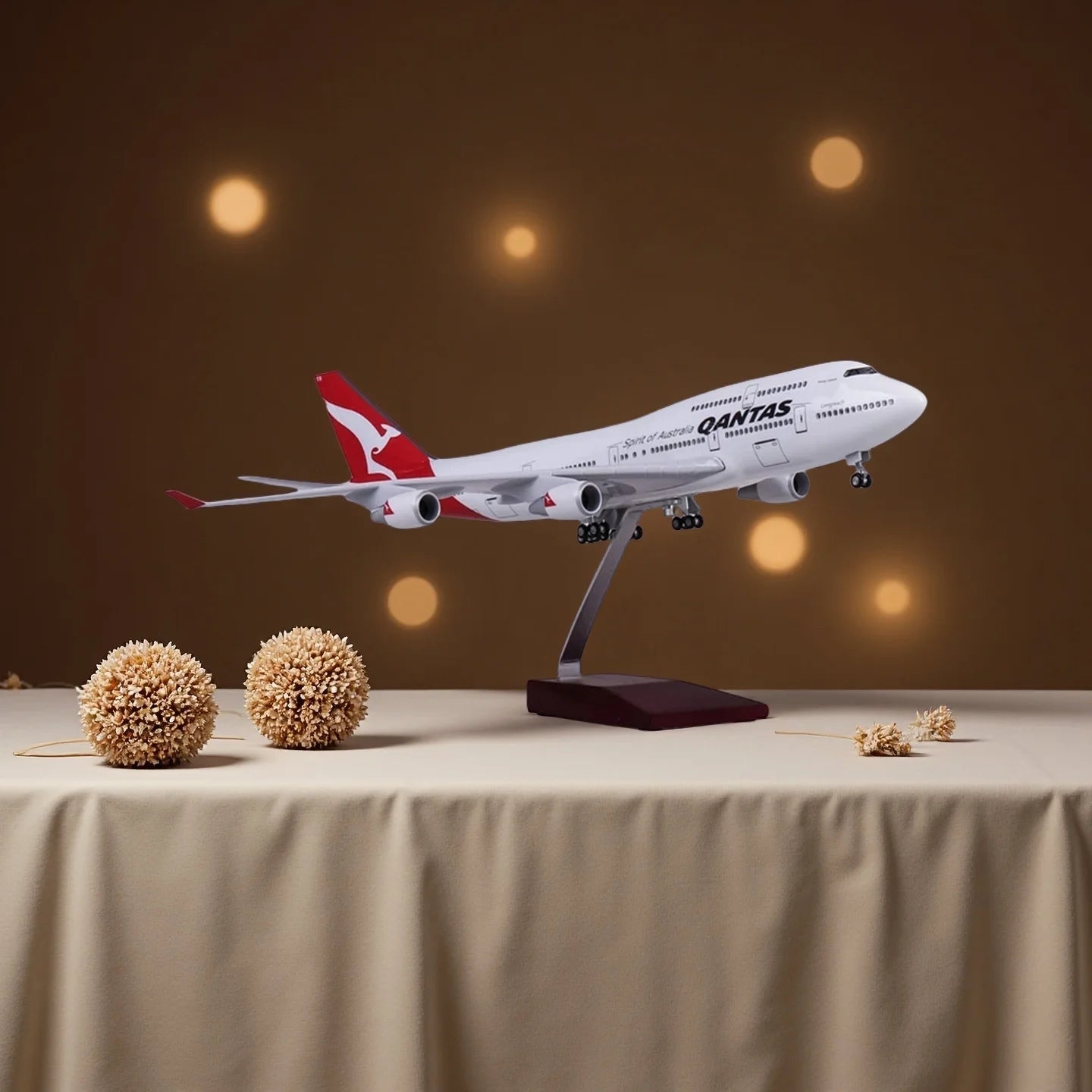 Scale 747 B737 47cm Australia Qantas Airlines Plane Model Resin Diecast Airplane Display Gifts Collection Aircraft Model Decor