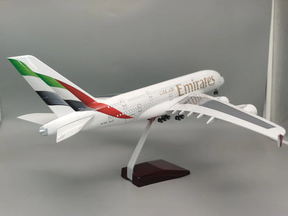 DieCast Toy Plastic Resin Model 47cm Airplane Model 1/160 Scale A380 New Emirates Airline Aircraft with Light & wheels Collectib
