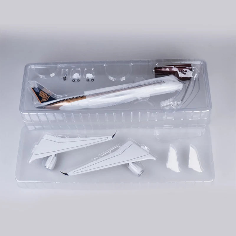 47cm airplane toy Scale 1/142 Singapore A350 Simulation Civil Airways Aircraft Model Collection Gift With Wheeled Light Children