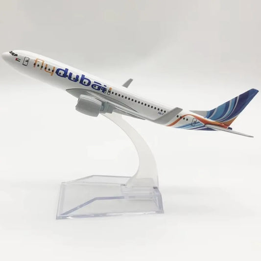 B737 Dubai Airline Alloy Aircraft Model 16cm Simulation Airliner Static Display with Stand