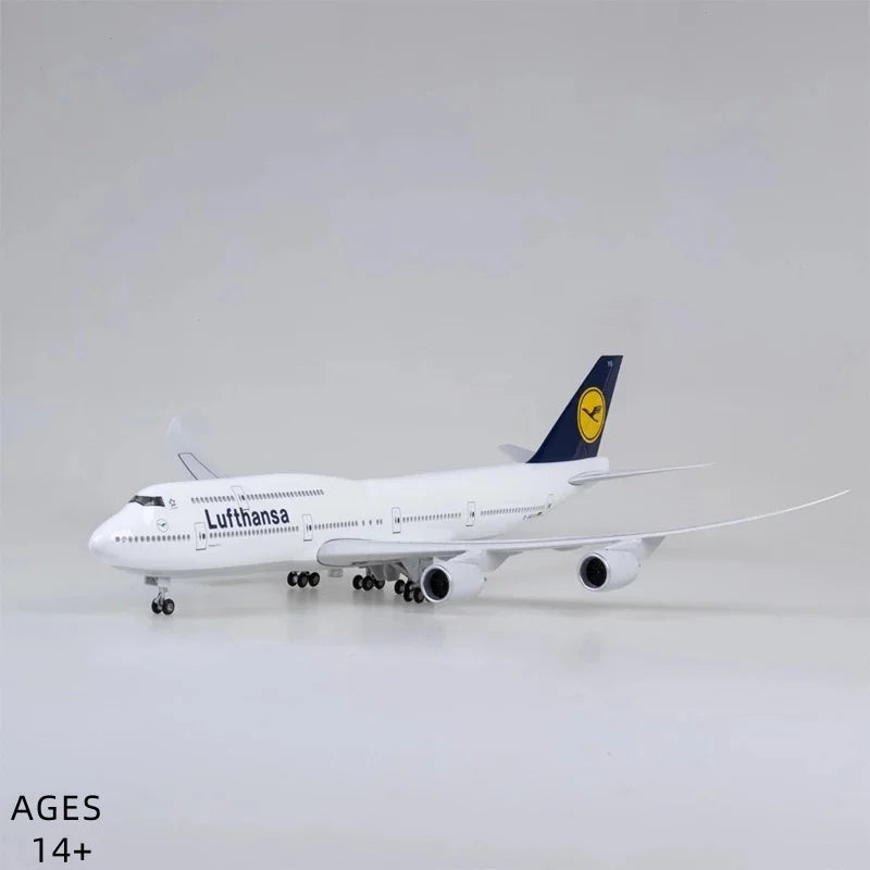 1/150 Scale B747 Airplane Model Lufthansa Airways 47cm Diecast Resin Airplane With Led Lights And Wheel For Decoration Gift