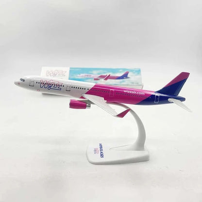 New 20cm Wizz Airbus A321 1/200 Diecast Aircraft Static Plane Kits With Wheels&Base Souvenir Airplane Collected Gift By Aviation