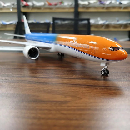 Netherlands Airlines B777 Airplane Model KLM Scale 47CM Length with LED Lights Highly Simulated Resin Material Aviation Enthusia