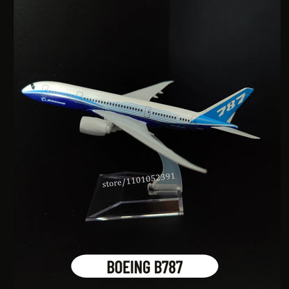Metal Aircraft Replica Emirates Airlines A380 B777 Airplane Diecast Model Aviation Plane Collectible Toys for Boys