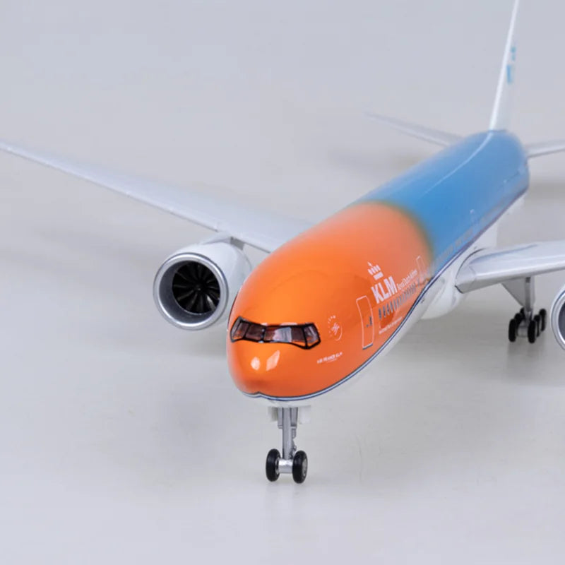 Netherlands Airlines B777 Airplane Model KLM Scale 47CM Length with LED Lights Highly Simulated Resin Material Aviation Enthusia